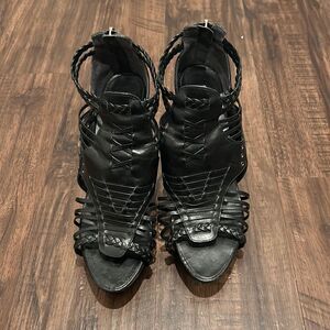Pour La Victoire Black Leather Platform High Heels, Size 9
